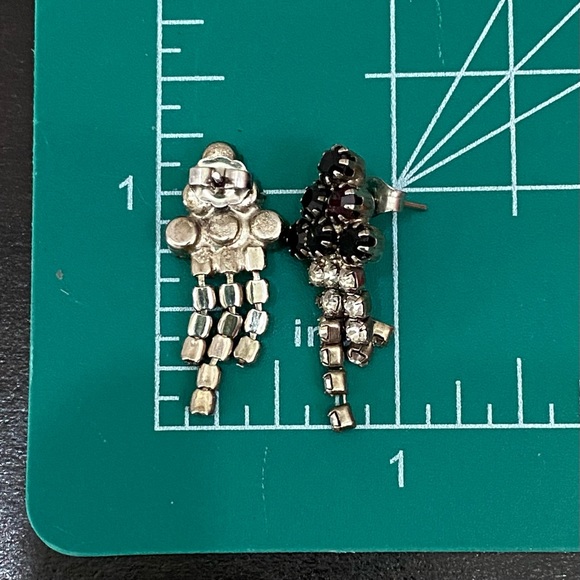 Vintage Deep Garnet Almost Black Rhinestones Waterfall Drop Pierced Earrings - Picture 7 of 10